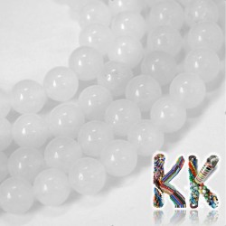 Natural white jade - ∅ 8 mm - ball