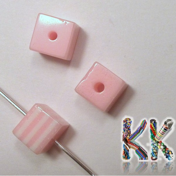Resin bead - cube - edge 8 mm