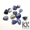 Natural undrilled tumbled stone made of the mineral sodalite with an irregular shape with dimensions of 15-24 x 13-18 x 8-13 mm, which can be further modified or incorporated into jewelry or donated as a stone for good luck.
WARNING: The stones are irregular in shape and may contain scratches, grooves, grooves and small chips, which underline the absolutely natural origin of the mineral.
THE PRICE IS FOR 1 PCS.