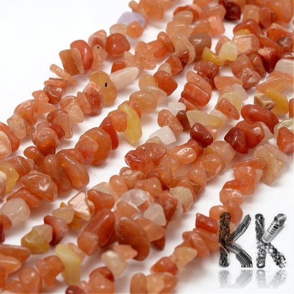 Natural red aventurine fragments - 3 - 5 x 7 - 13 x 2 - 4 mm