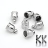 Akrylová vlepovací koncovka s kovovým leskem ve tvaru zvonu vhodná k ukončení háčkovaných náramků nebo náhrdelníků s vnitřním průměrem 6 mm.
UVEDENÁ CENA JE ZA 1 KS.