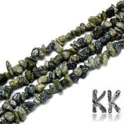 Přírodní serpentin - zlomky - 5-11 x 3-9 x 1-9 mm - váha 1 g (cca 0,5 cm)