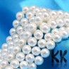 Polopřírodní lasturové perly vyobrazených barevných odstínů perel ve tvaru kuliček o průměru 8 mm a dírce pro průvlek o průměru 0,8-1 mm.
Země původu Čína
UVEDENÁ CENA JE ZA 1 KS.