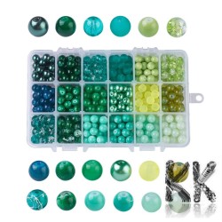 Skleněné korálky - mix zelených kuliček - Ø 8 - 9 mm - box (486 - 540 ks)