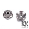 Stainless steel (surgical) bead cap in the shape of a flower with a diameter of 4 mm, a height of 1.5 mm and a hole for a thread with a diameter of 1 mm. The chapels are made of stainless steel type 304.
THE PRICE IS FOR 1 PCS.