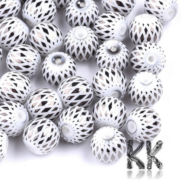 Electroplated opaque glass round beads - with rhombus pattern - Ø 8-8.5 mm, Hole: 1.5 mm
