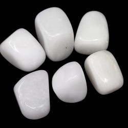 Natural Jade - Tumbled Stone - 20-35 x 13-23 x 8-22 mm