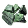 Přírodní surový kámen z minerálu zoisitu o velikosti 33-44 x 27-36 x 15-28 mm, který lze dále upravit, či zapracovat do šperku nebo darovat jako kámen pro štěstí.
UPOZORNĚNÍ: Kameny jsou nepravidelného tvaru a mohou obsahovat vrypy, drážky, rýhy a malé odštěpky, které podtrhují absolutně přírodní původ minerálu.
UVEDENÁ CENA JE ZA 1 KS.