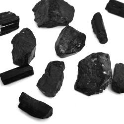 Přírodní černý turmalín/Skoryl - surový nevrtaný kámen - 20-30 x 8-20 x 4-15 mm
