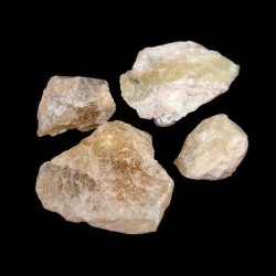Přírodní citrín - surový nevrtaný kámen - 21-32 x 27-59 x 7-31 mm