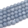 Tromlované korálky ve tvaru kuliček ze syntetického minerálního angelitu (obchodní značka světle modrého anhydritu pocházejícího z Peru) o průměru 6 mm s dírkou pro průvlek o průměru 0,8 - 0,9 mm. 
Země původu: Čína
UVEDENÁ CENA JE ZA 1 KS.