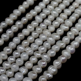 Přírodní perly - Ø 4-5 mm - oválky