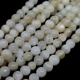 Přírodní lasturové perly - Ø 4 mm - kulička