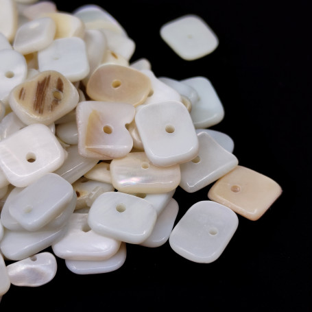 Natural Shell - Chips - 5-8 x 5-8 mm, Hole: 0.5 mm - weight 1 g