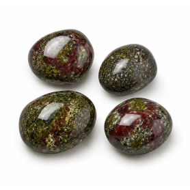 Přírodní epidot/červený piemontit – tzv. dračí krev - nevrtaný kámen – 20–56×18–30,5×8–28mm - Množství: 1 ks